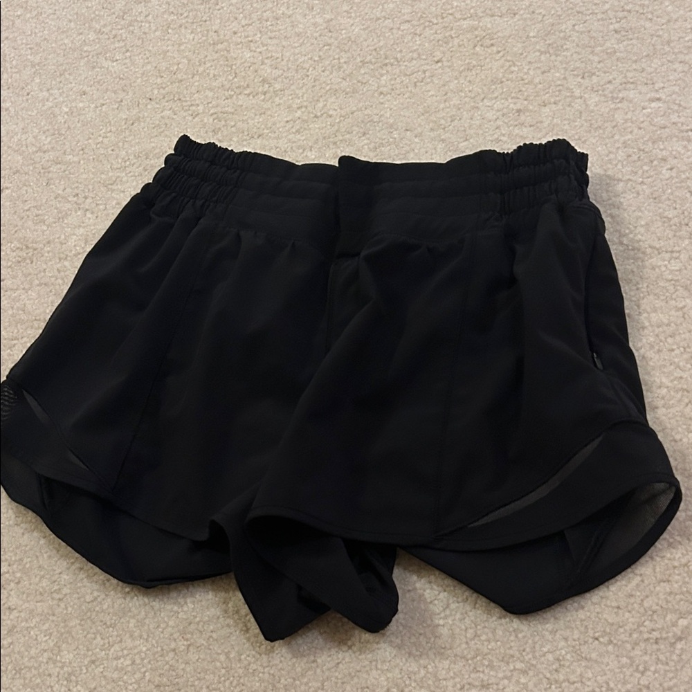 lululemon Women's Hotty Hot High Rise Lined Short 2.5